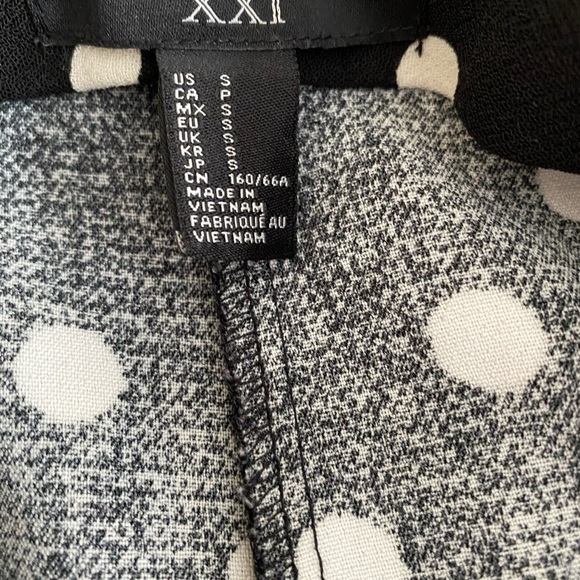 Forever 21 black and white polka dot skater skirt! - Picture 3 of 4